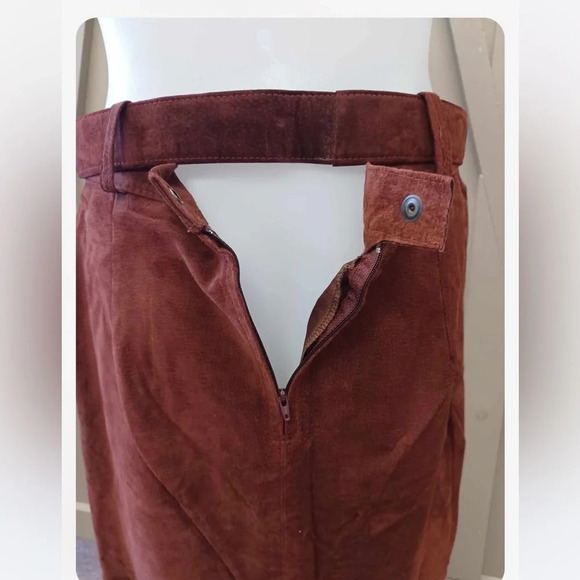 Seperate  Scene 2 Piece 100% Leather Skirt Size 14 Vest Size Large - Picture 15 of 15